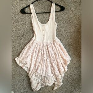 Elegant Cream Lace Sleep Tank Top
